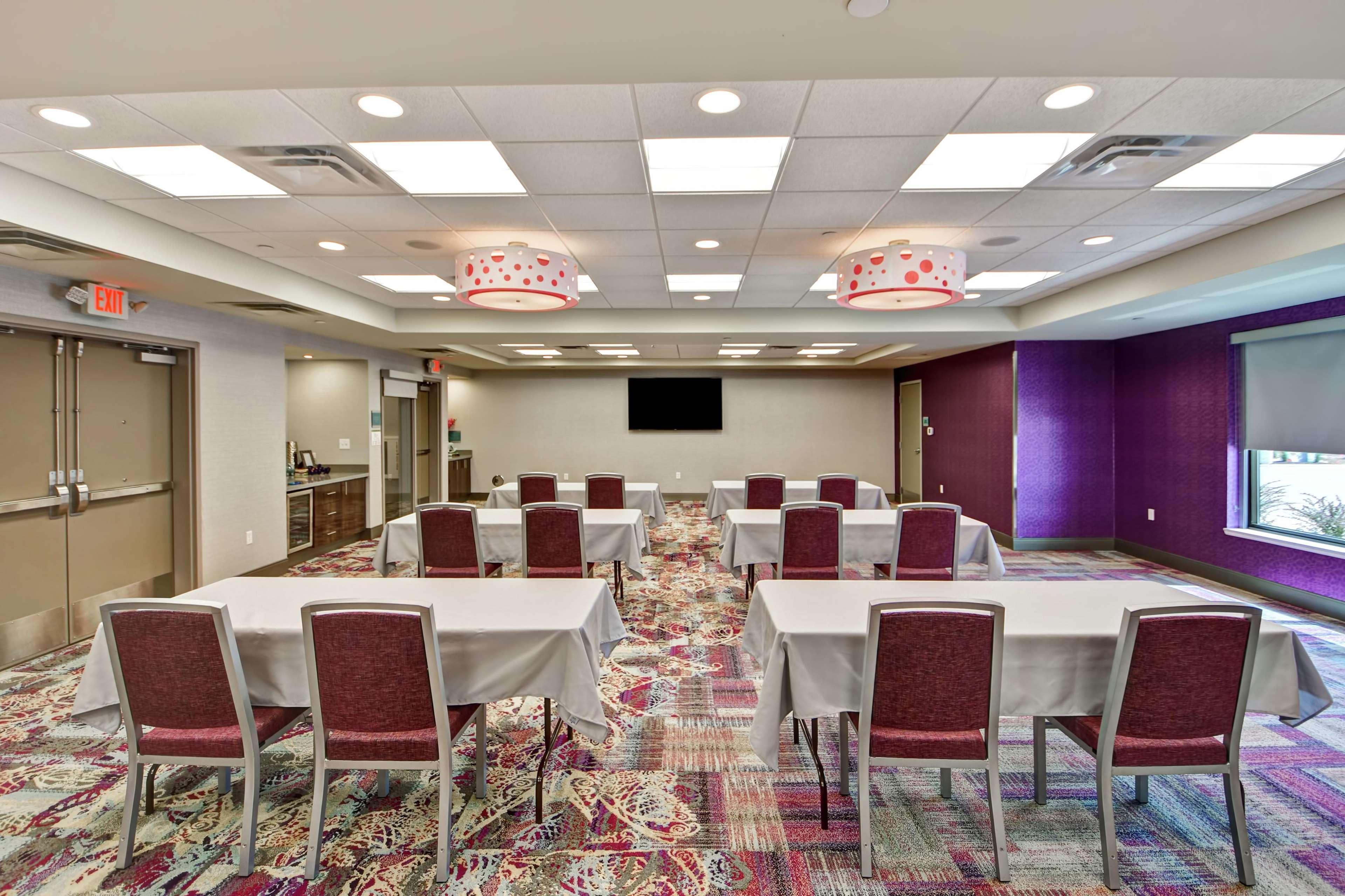 Home2 Suites By Hilton Kci Airport Канзас-Сити Экстерьер фото